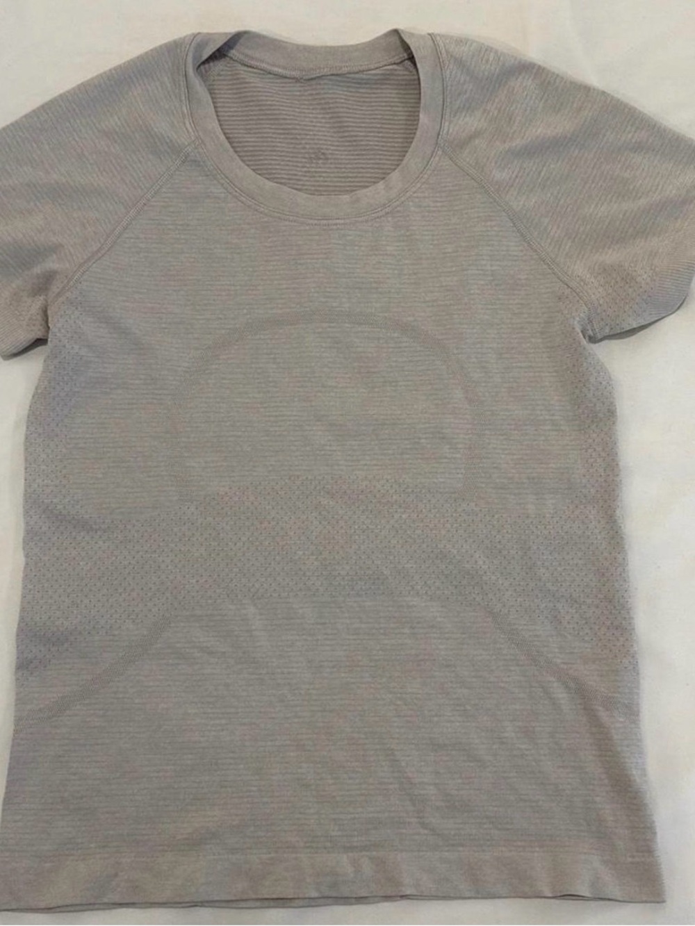 lululemon athletica Light Gray swiftly tee